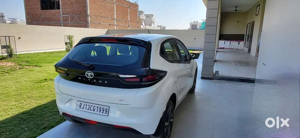 Showroom Condition, 1st Owner, 5 Star Safety Rating