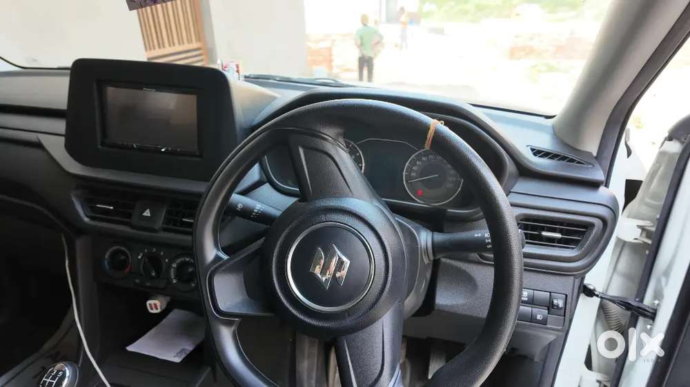 Sale/ Rent Maruti Suzuki Brezza 2024 Lxi