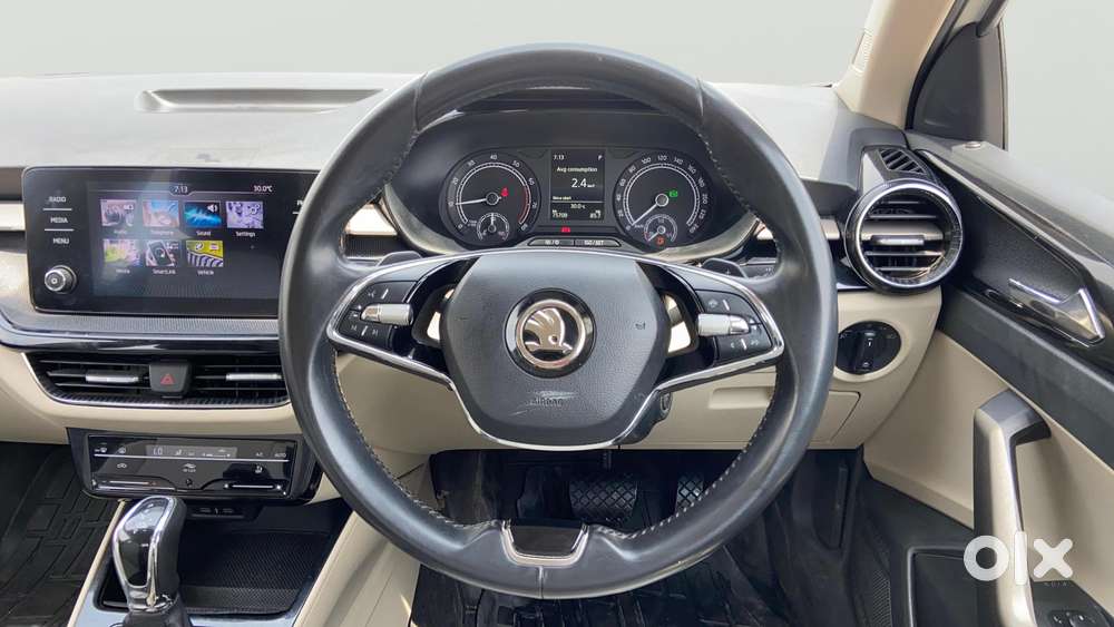 Skoda Slavia 1.0 Ambition Tsi At, 2023, Petrol
