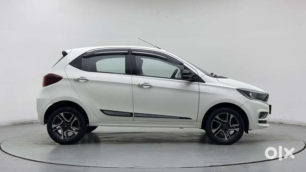 Tata Tiago Xza Plus, 2023, Petrol