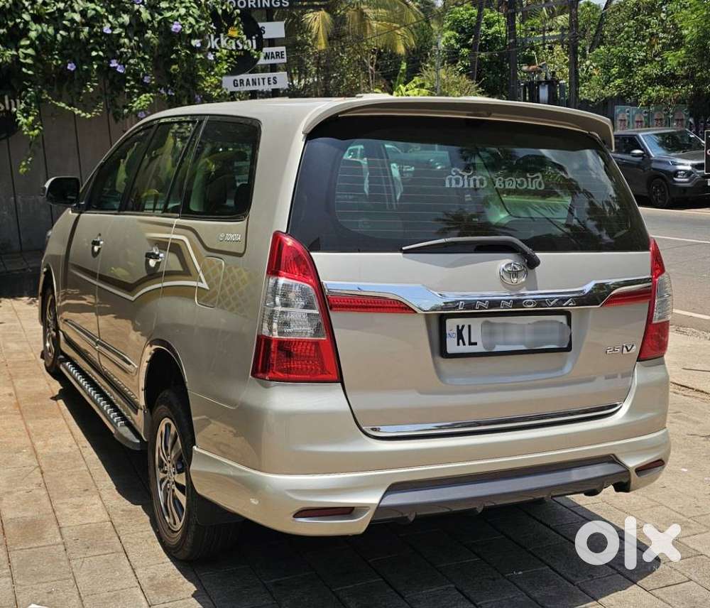 Toyota Innova 2.5 Vx 7 Seater Bs Iv, 2016, Diesel