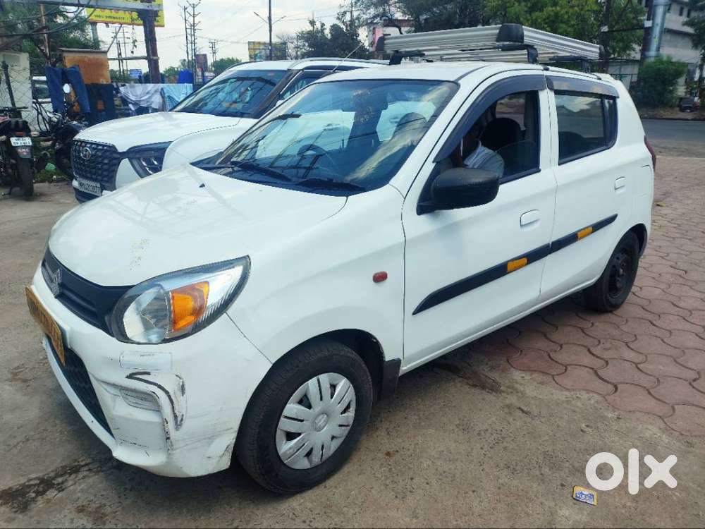 बड़ी गाड़ी लेने का इच्छुक हूं इसलिए बेच रहा हूं