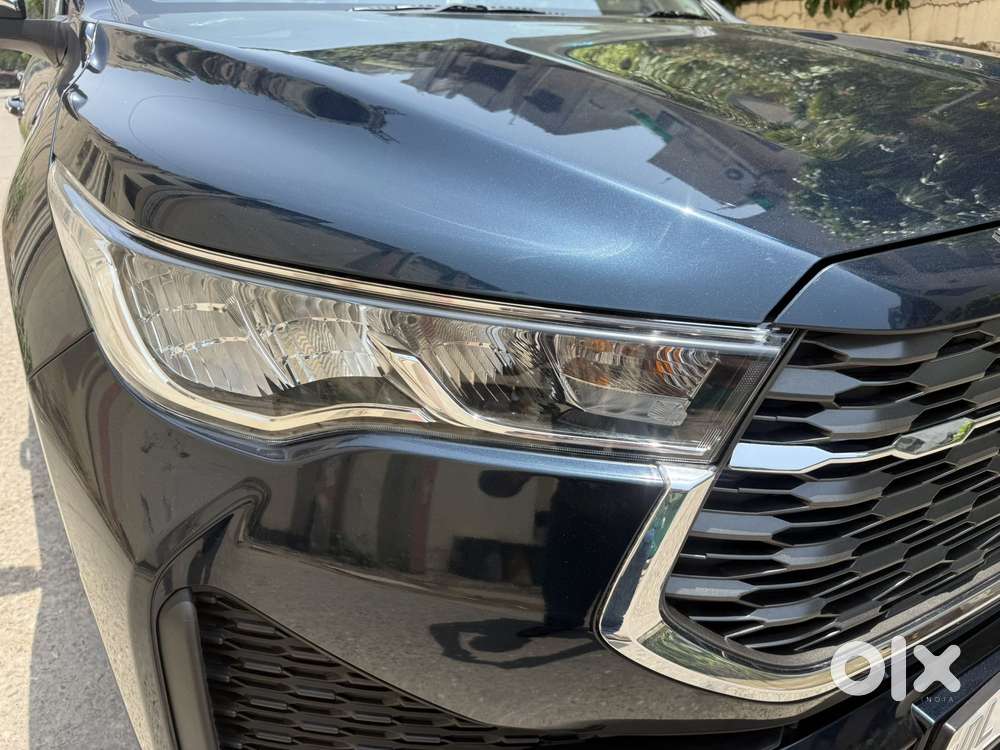 Toyota Innova Hycross 2.0 Vx (o) Hybrid 7 Str, 2024, Cng & Hybrids