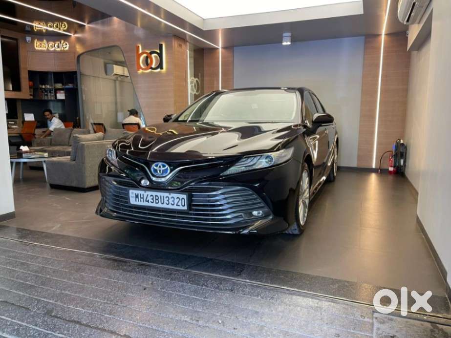 Toyota Camry Hybrid, 2020, Cng & Hybrids