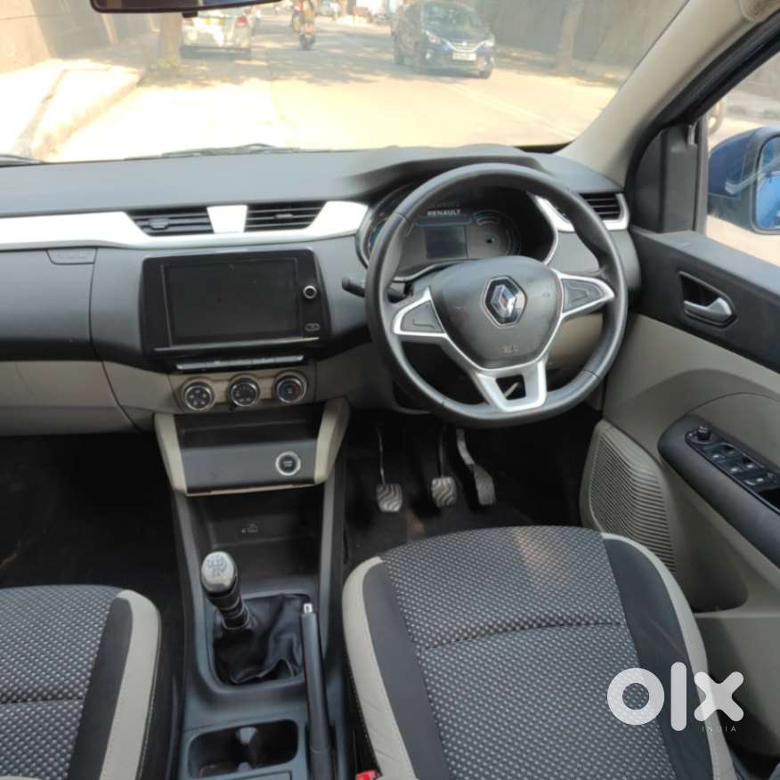 Renault Triber Rxz, 2021, Petrol