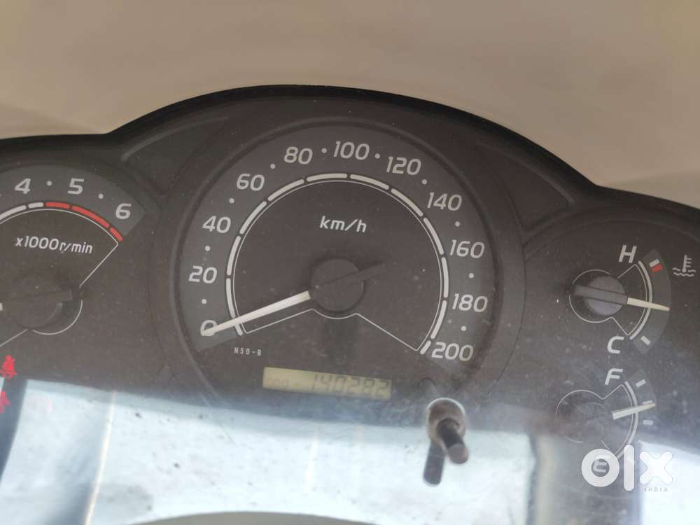 Toyota Innova 2.5 Vx 8 Seater Bs Iv, 2010, Diesel