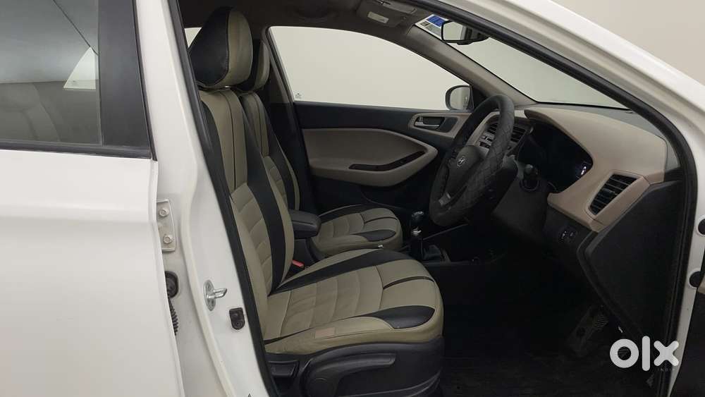 Hyundai Elite I20 Asta Option, 2015, Petrol