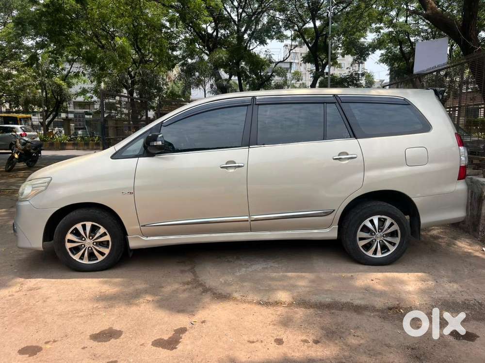 Toyota Innova 2015 Diesel 144000 Km Driven