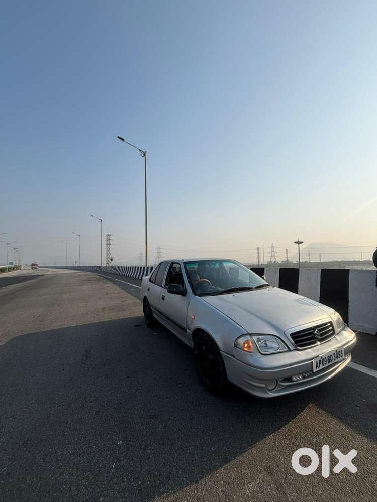 Maruti Suzuki Esteem 2006