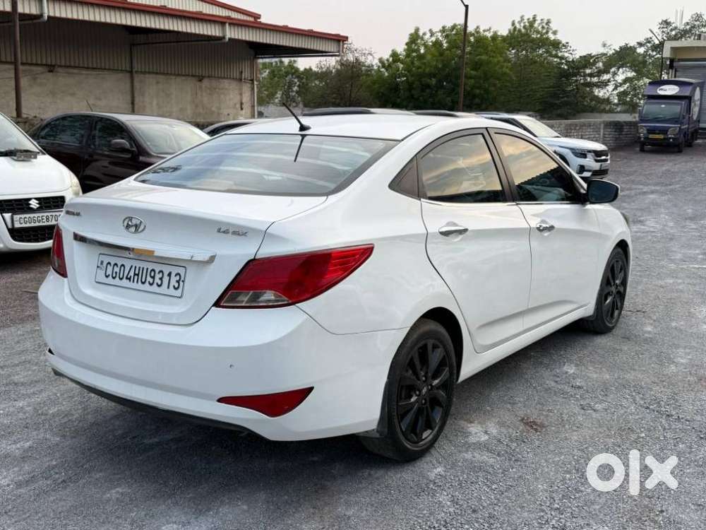 Hyundai Verna 1.6 Vtvt Sx, 2015, Petrol