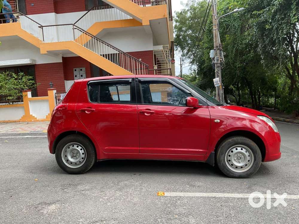 Maruti Suzuki Swift Vxi + Manual, 2007, Petrol