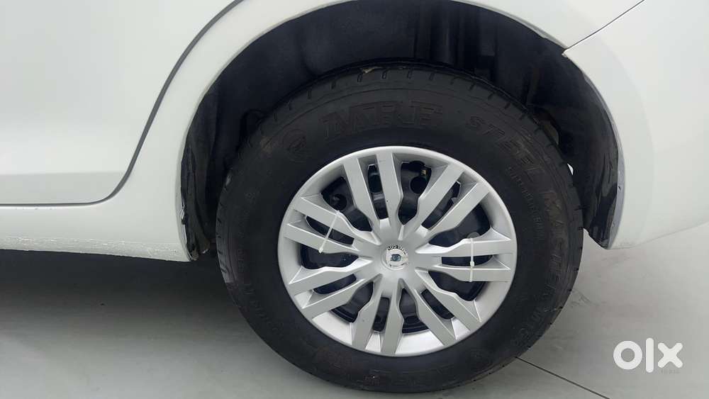 Maruti Suzuki Swift Dzire 1.3 Vxi, 2014, Petrol