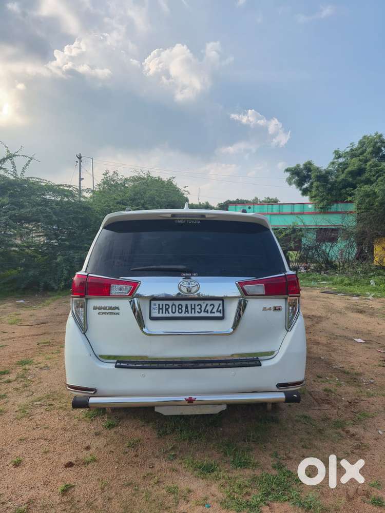 Toyota Innova Crysta 2.4 G Mt 8s, 2016, Diesel