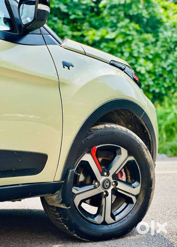 Tata Nexon 1.2 Revotron Xza Plus, 2022, Petrol