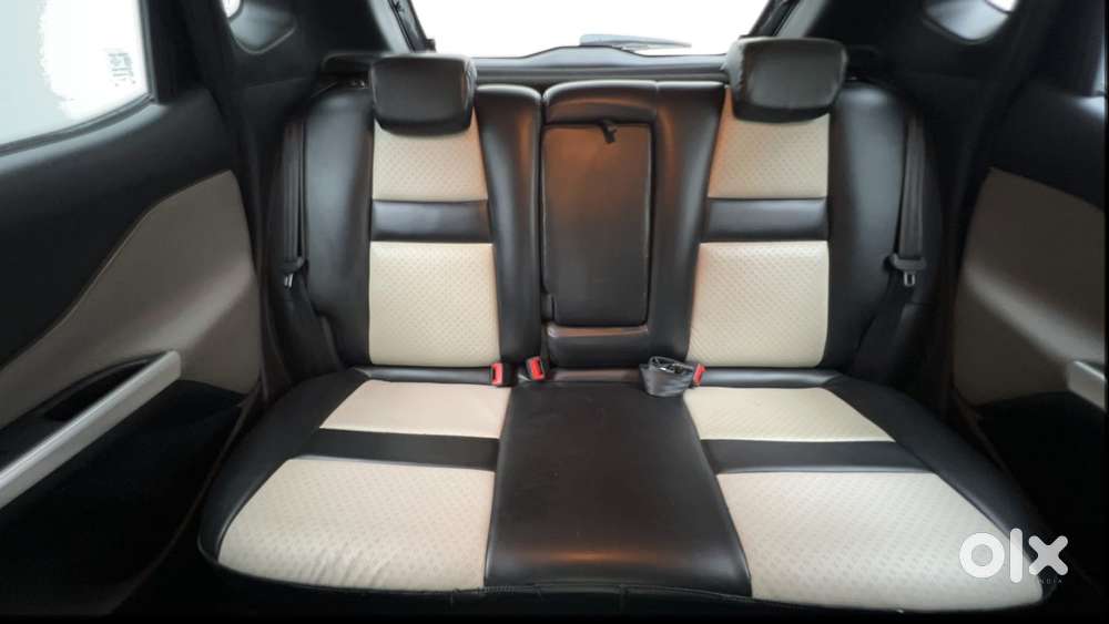 Nissan Magnite 1.0 Xv, 2023, Petrol