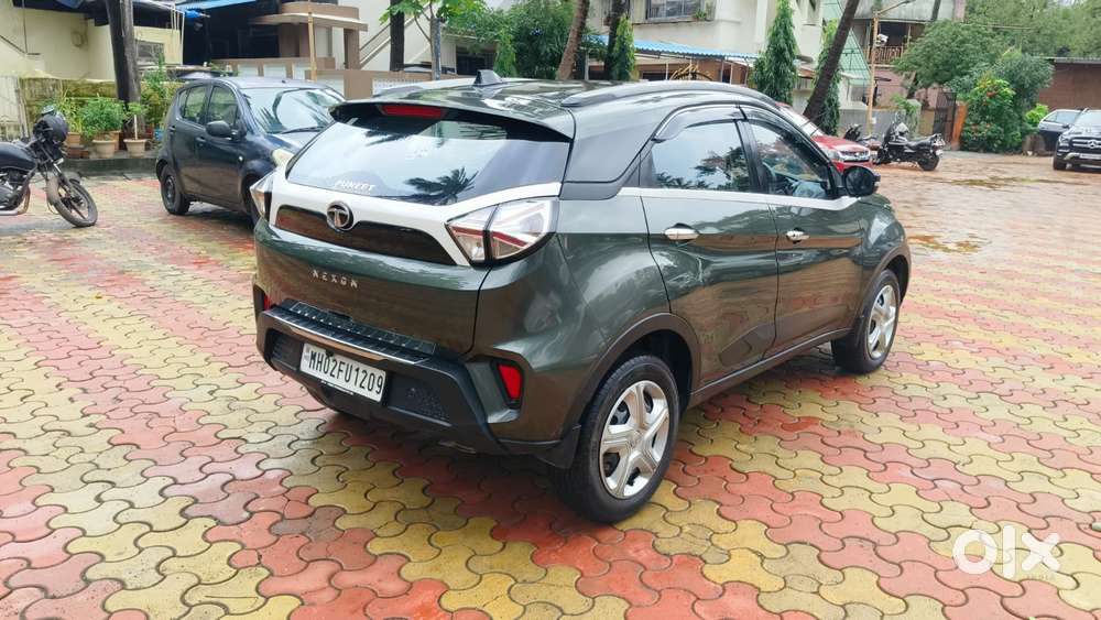 Tata Nexon 1.2 Revotron Xma Amt (s), 2022, Petrol