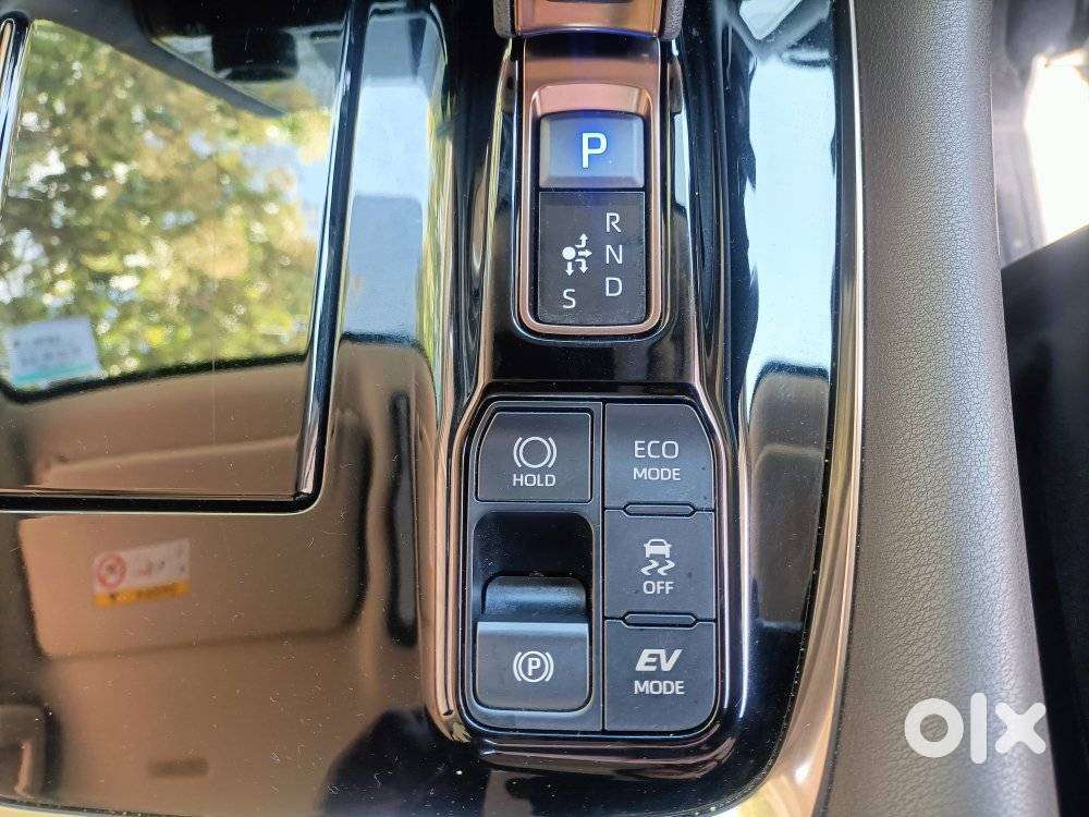 Toyota Vellfire Vip – Executive Lounge, 2024, Petrol