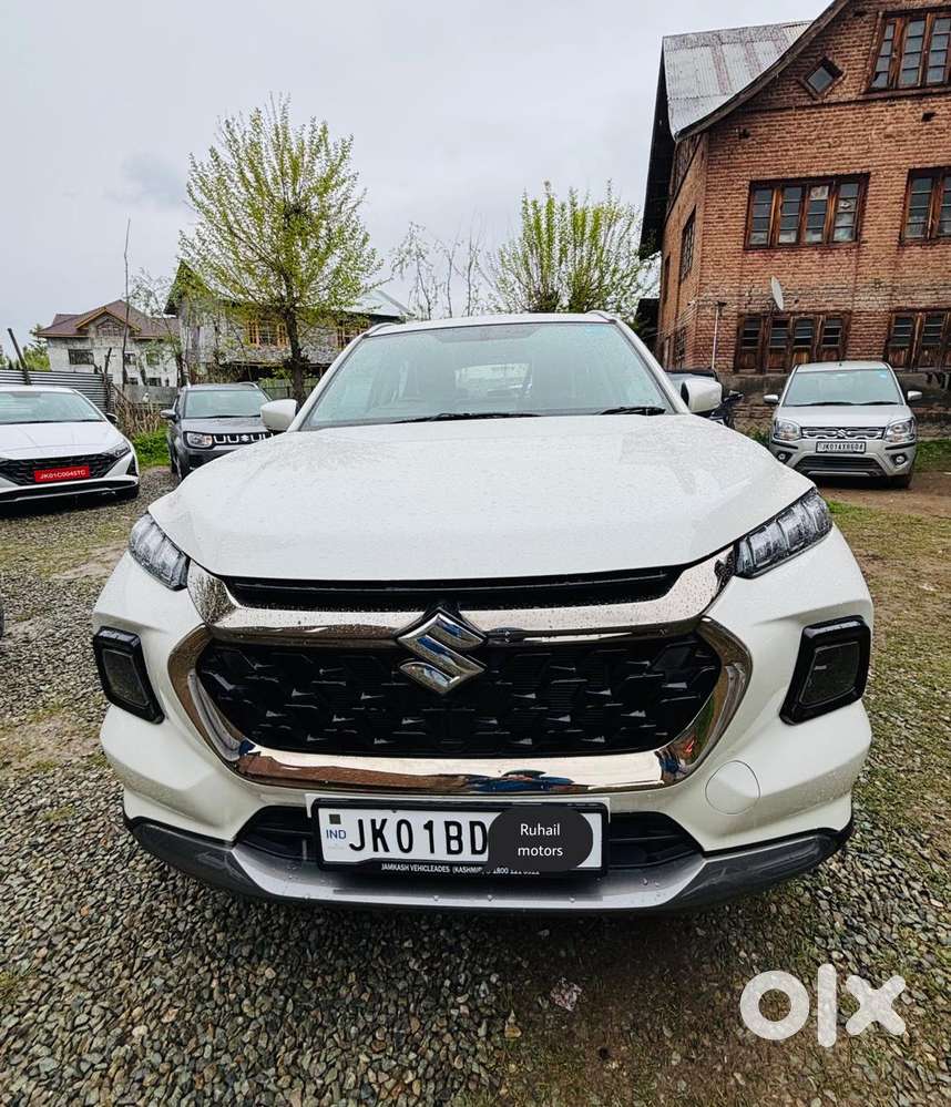 Maruti Suzuki Grand Vitara 1.5 Alpha Plus Intelligent Hybrid Ecvt, 2..