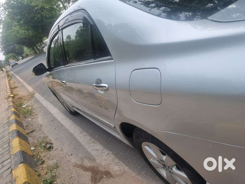 Toyota Corolla Altis 2013
