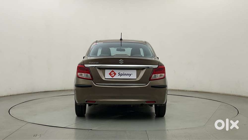 Maruti Suzuki Dzire Vxi Ags, 2022, Petrol