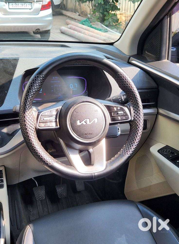 Kia Carens 1.5 Premium 7 Str, 2024, Diesel