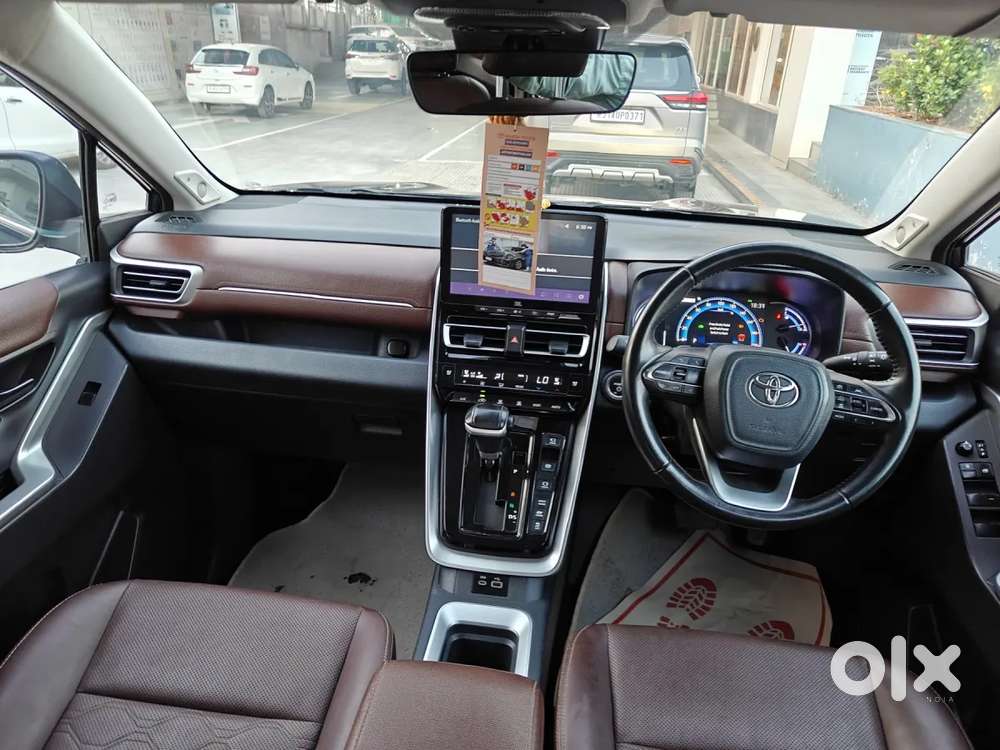 Toyota Innova Hycross 2.0 Zx Hybrid 7 Str, 2024, Petrol