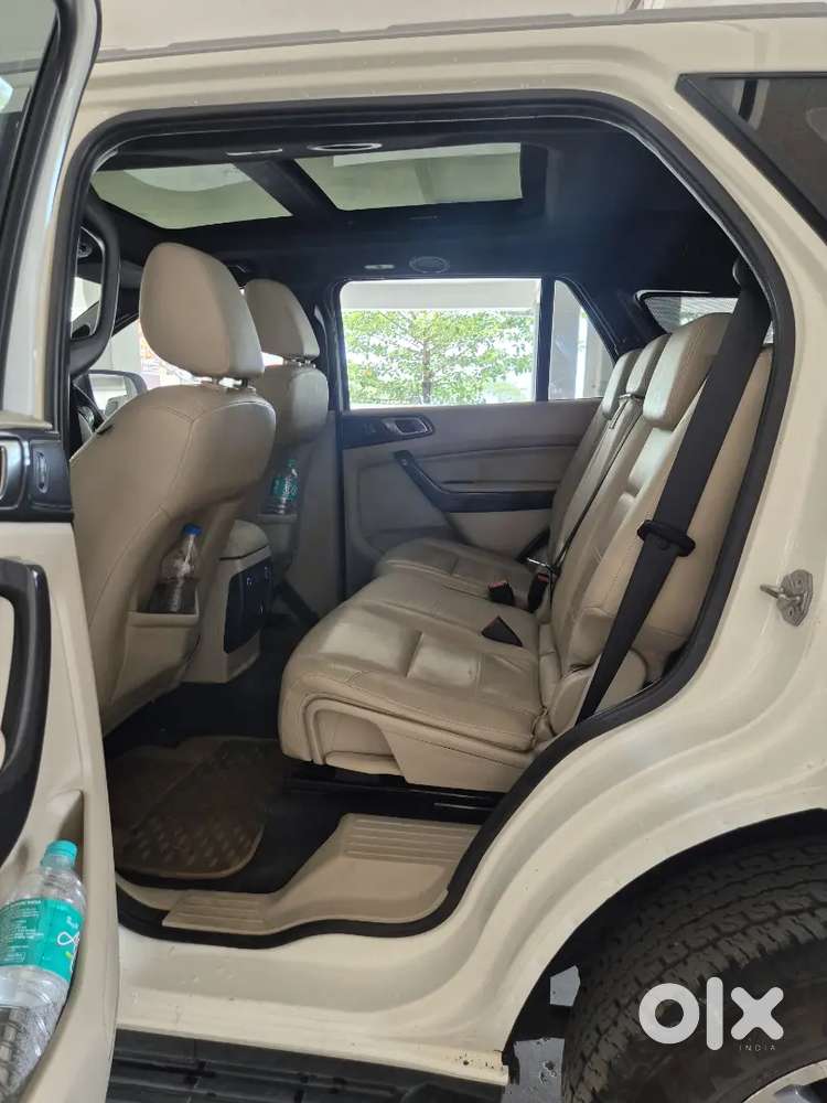 Ford Endeavour 2016 Diesel 212000 Km Driven Showroom Record