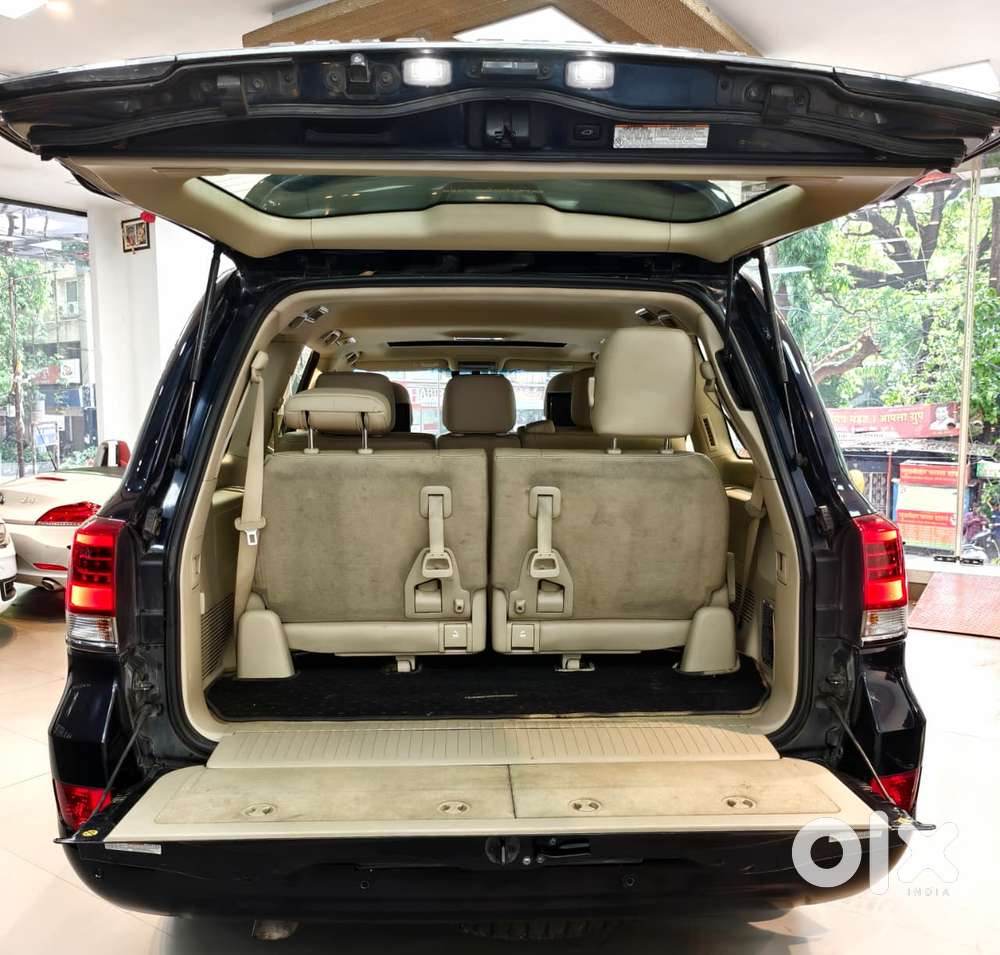 Toyota Land Cruiser [2015-2020] 4.5 Vx Lc 200, 2019, Diesel