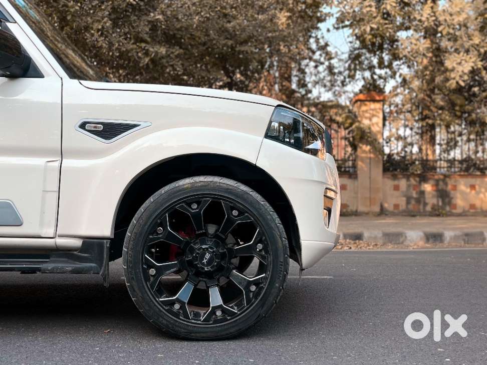 Mahindra Scorpio Classic 2.2 S 11 Mt 7 Str, 2024, Diesel