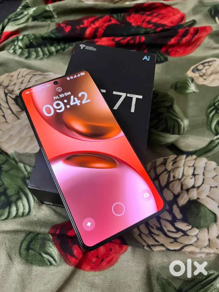 REALME GT 7T 8-256 (Phone and box available)