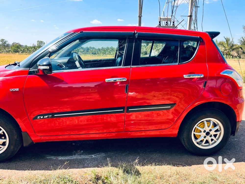 Maruti Suzuki Swift 2015 Diesel 99500 Km Driven