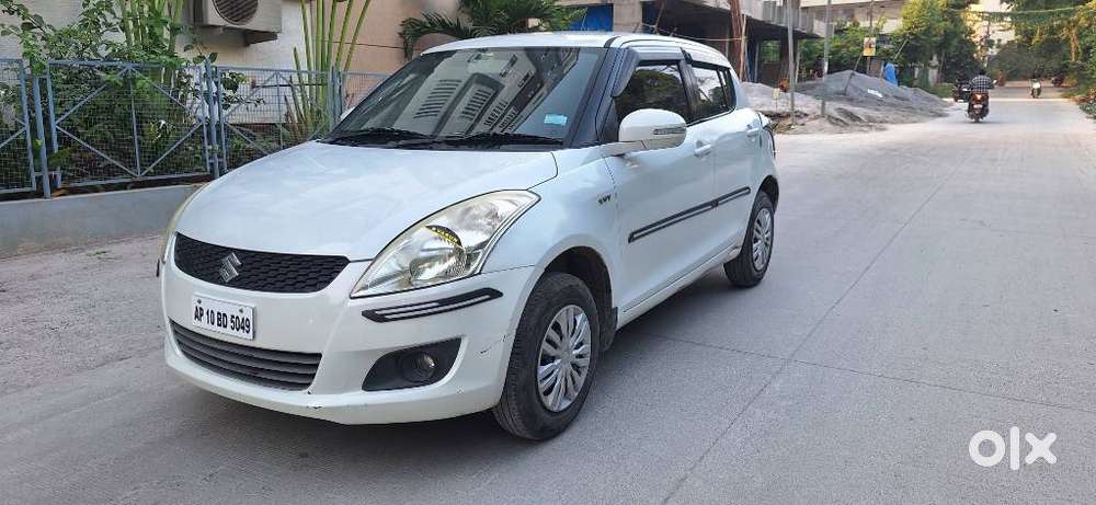 Maruti Suzuki Swift Vxi 1.2 Abs Bs-iv, 2013, Petrol