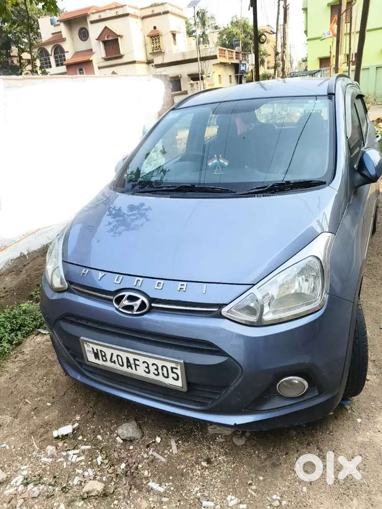 Well-maintained Hyundai Grand I10 Sportz 1.2 Petrol (2016)