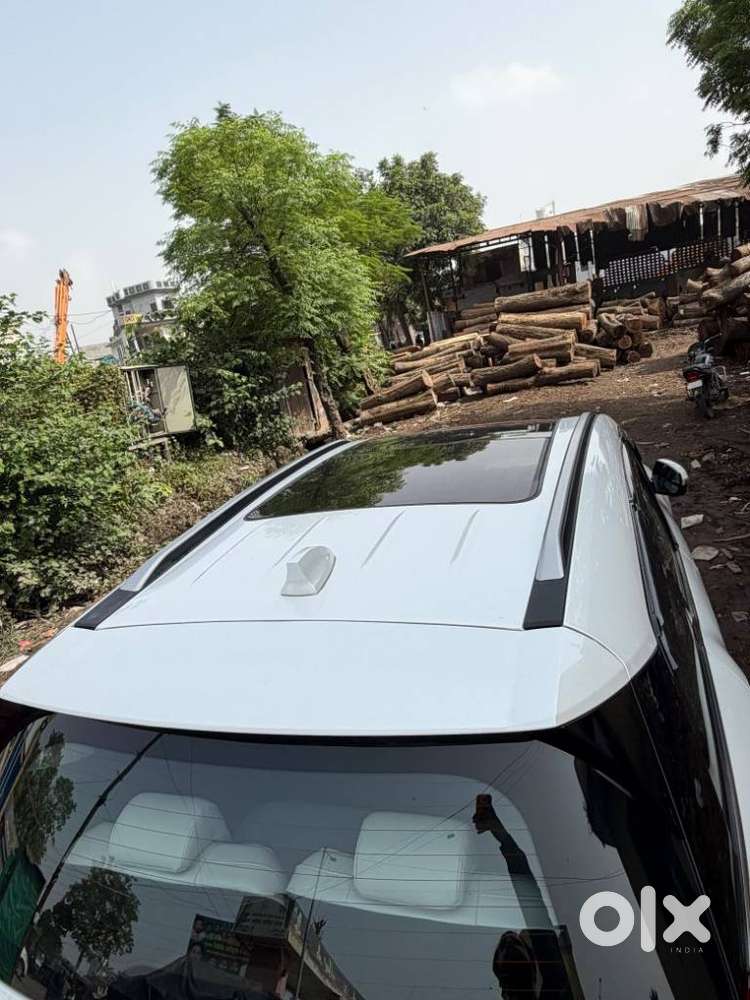 Mahindra Xuv700 2.2 Ax 7 Diesel At Str Awd, 2024, Diesel