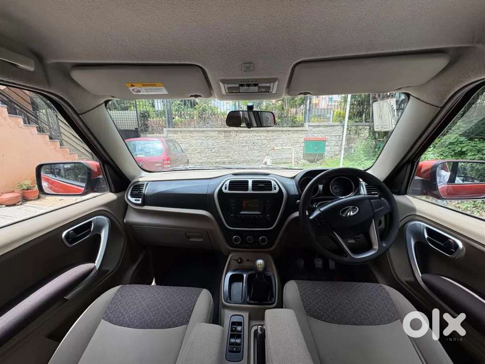 Mahindra Tuv 300 Mhawk100 T8 Dual Tone, 2017, Diesel