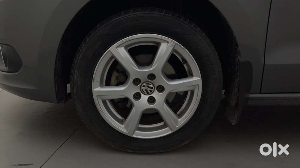 Volkswagen Vento 2010-2013 Petrol Highline, 2014, Petrol