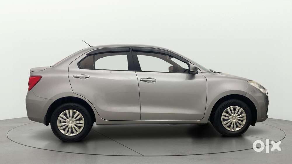 Maruti Suzuki Swift Dzire Amt Vxi, 2020, Petrol