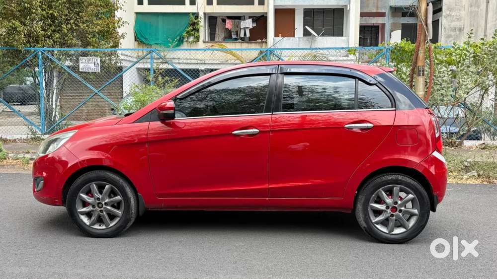 Tata Bolt Revotron Xt, 2017, Petrol