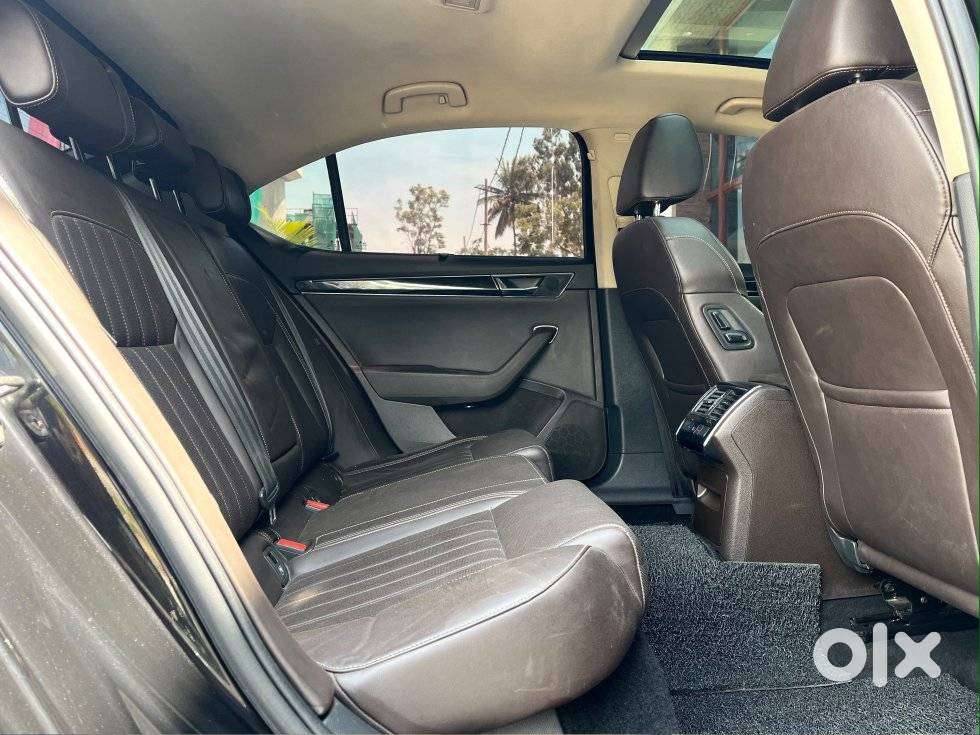 Skoda Superb 2.0 Tsi At L&k, 2021, Petrol