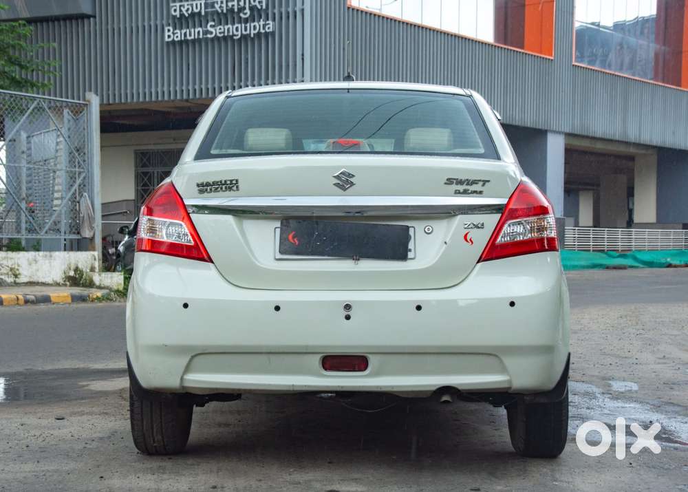 Maruti Suzuki Dzire 1.2 Zxi, 2013, Petrol