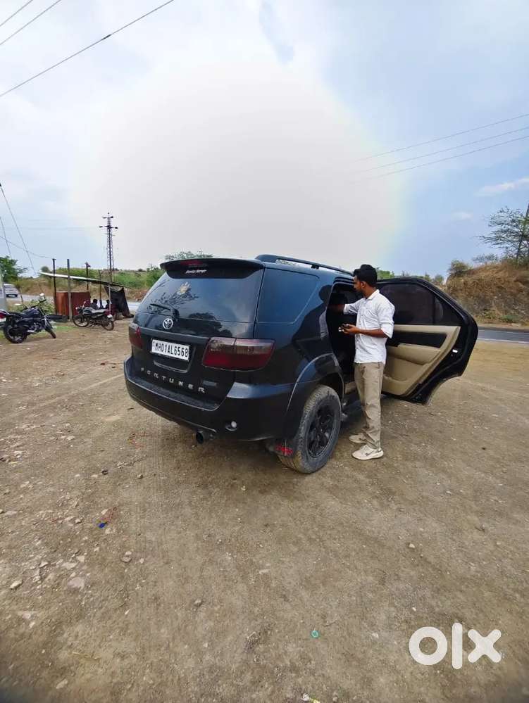 Toyota Fortuner Legender 2009 Diesel 100000 Km Driven