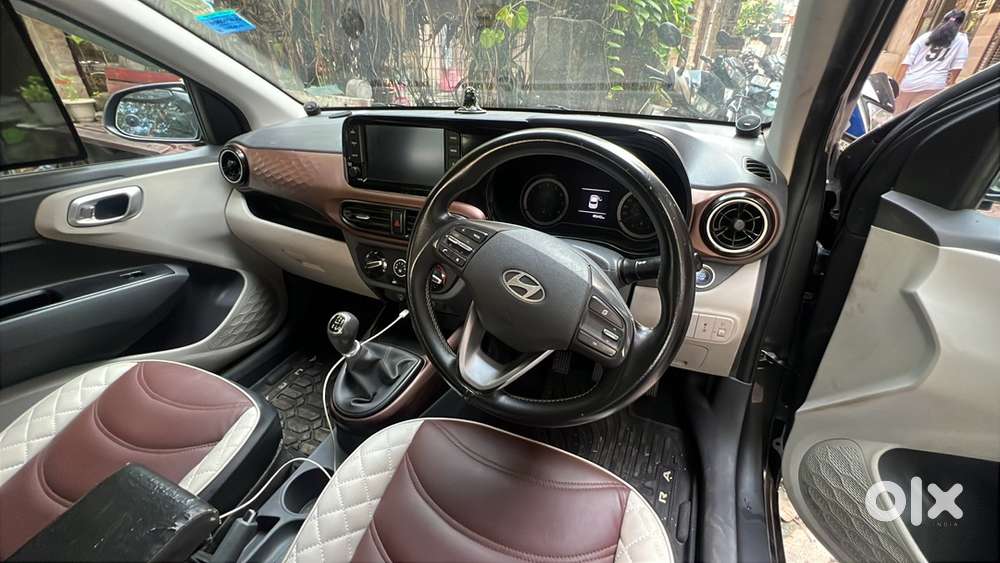 Hyundai Aura 2023 Cng & Hybrids Well Maintained