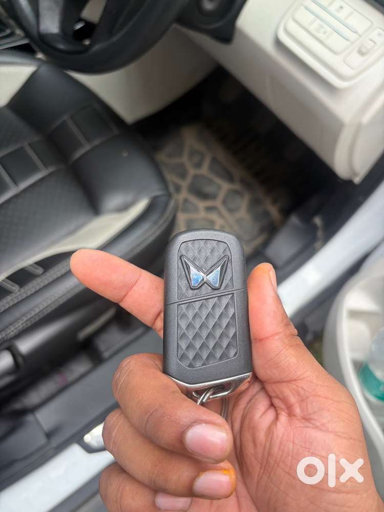 Mahindra Xuv 3xo 2025