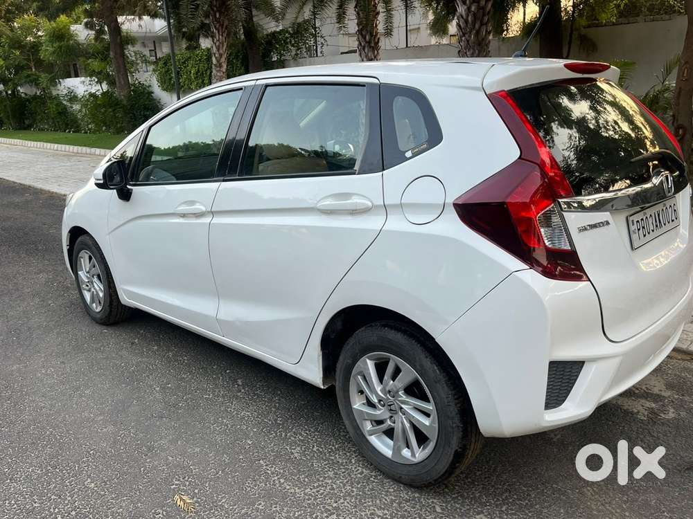 Honda Jazz 2015 Diesel Well Maintained