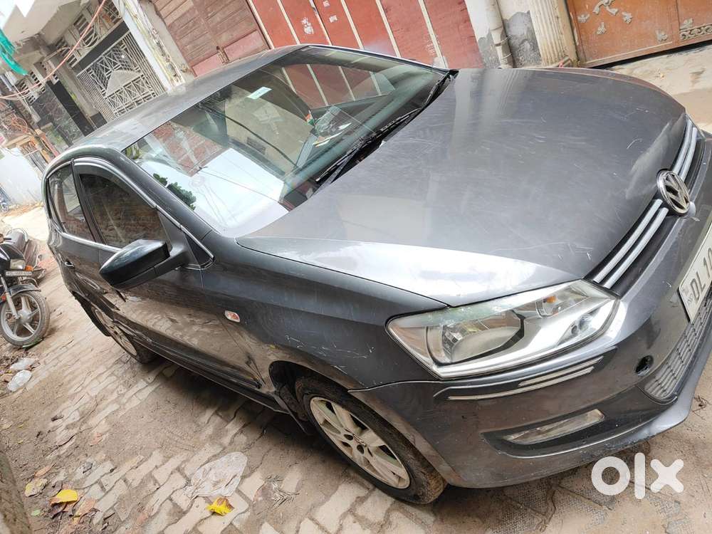 Volkswagen Polo Petrol Manual 2011