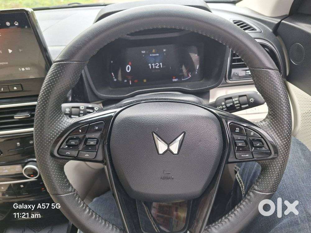 Mahindra Xuv 3xo Ax5 Ds Mt, 2024, Diesel
