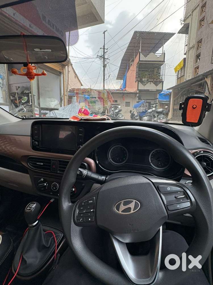 Hyundai Aura Sx 2023