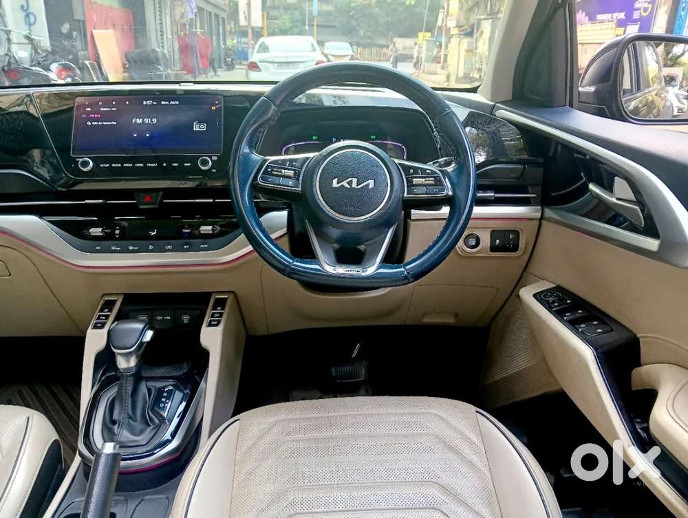 Kia Carens 1.4 Luxury Plus Dct 7 Str, 2023, Petrol