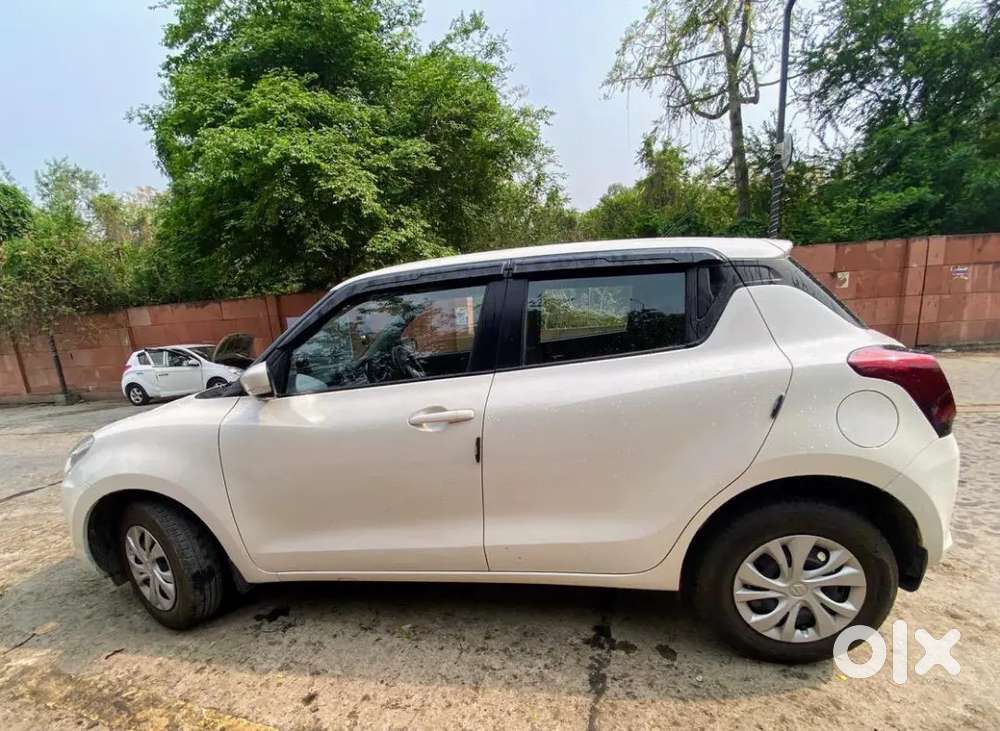 Maruti Suzuki Swift 2022 Petrol 18000 Km Driven