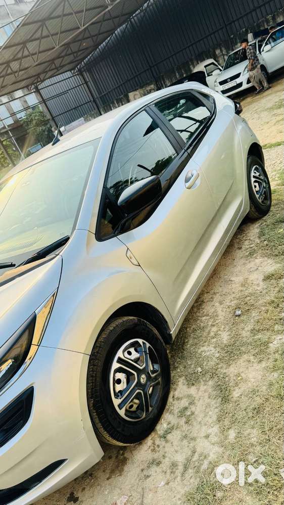 Tata Altroz Xe 2020 | 1st Owner | Petrol | Well Maintained